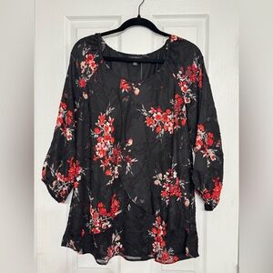 Chic Floral Women's Blouse in Black and Red